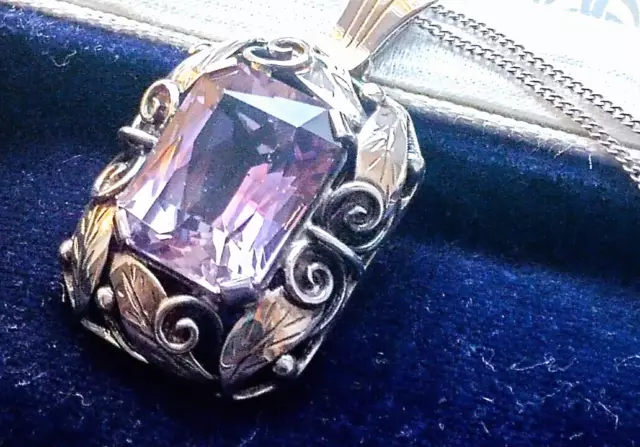 wunderschöner  3,5 cm Art deco Silber Anhänger mit Amethyst an Silberkette 40 cm