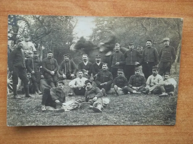 CPA :  photocarte Guerre 1914-1918 20 soldats en photo [sans prÃ©cision