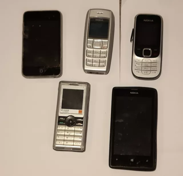 Lot 33 téléphone portable ancien + 1 Batteri HS HORS SERVICE Samsung Sagem  Nokia