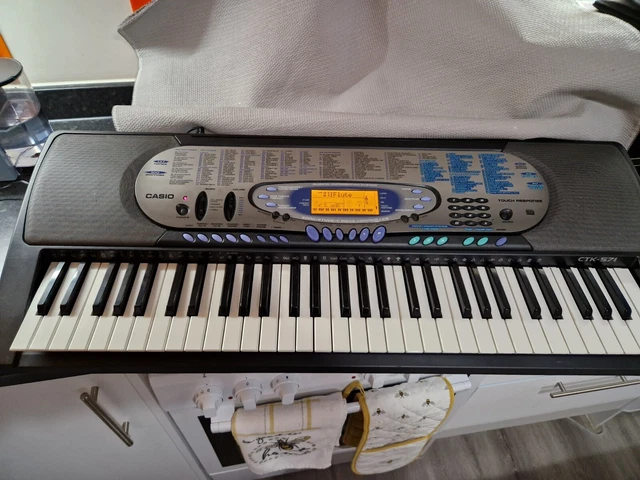 Casio Ctk-571 Electronic Keyboard