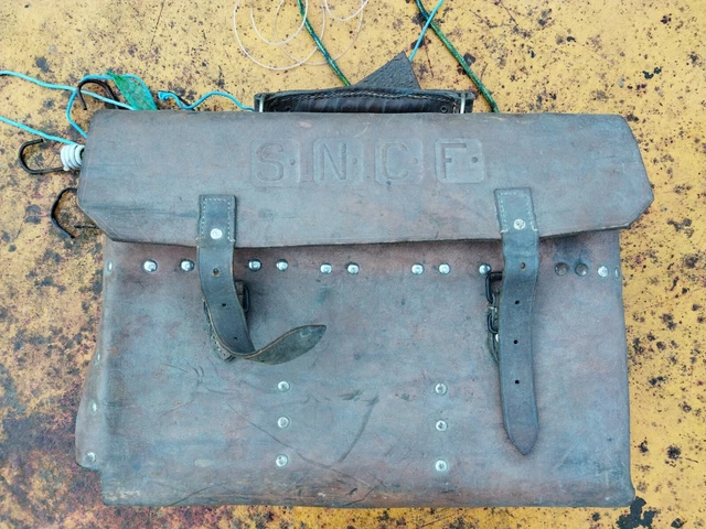 ANCIENNE SACOCHE À outils FACOM en cuir EUR 85,00 - FR