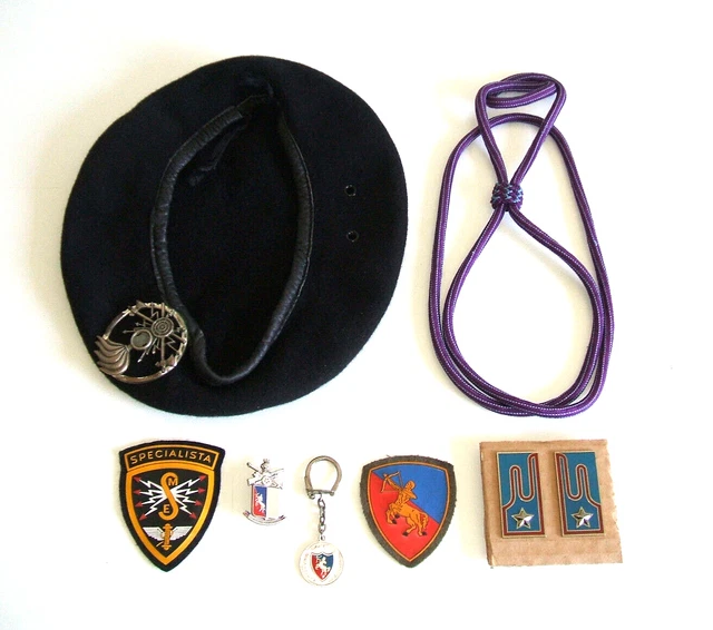 BASCO + MOSTRINE e distintivi trasmissioni Divisione Corazzata Centauro