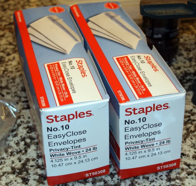 200 Staples EasyClose Security Tinted #10 Business Envelopes