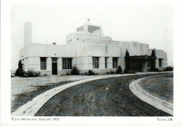 *OK Postcard-"The All-New Tulsa Municipal Airport, 1932"  *Tulsa, OK  {G127-S3}