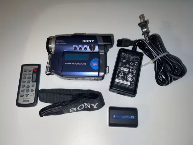 Sony Handycam DCR-DVD101 Mini DVD Camcorder Bundle Remote Battery Video Camera