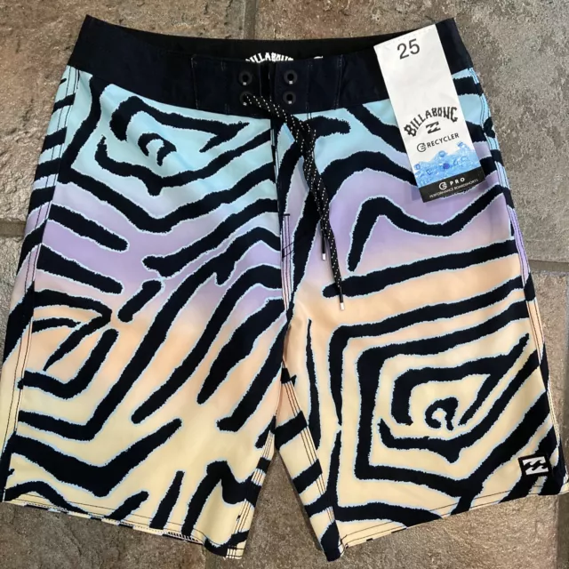 New Boys Size  10 (25x8) $45 Billabong Recycler Sundays Pro Board Shorts Zebra