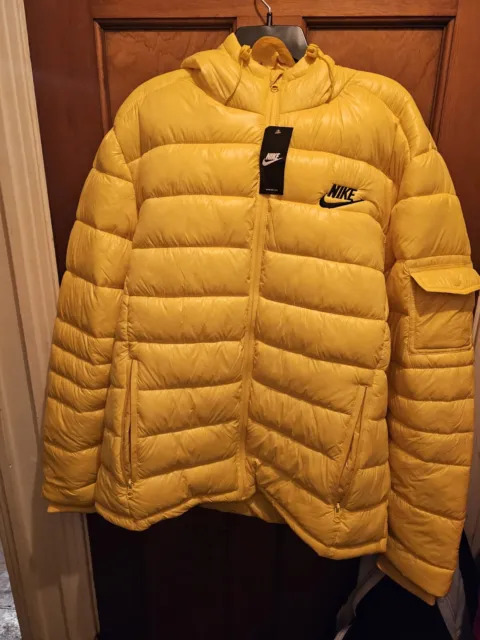 Nike Hooded Puffer Jacket Mens Large Yellow BRAND NEW with TAGS