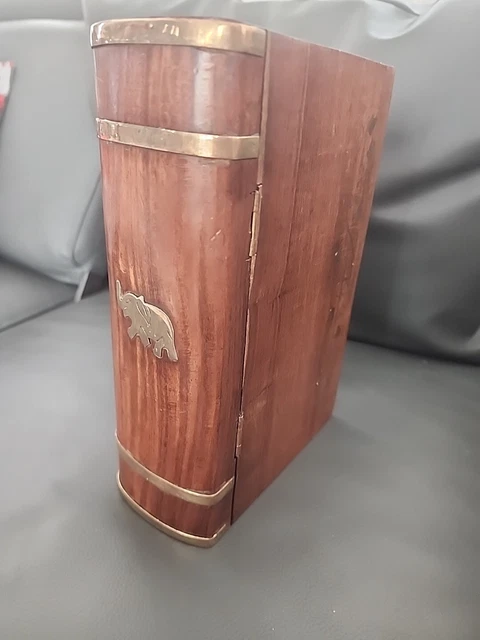 TRÈS BELLE BOITE EN CUIR EN FORME DE LIVRE 1960 JEU DE CARTES VINTAGE