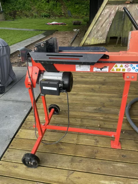 Forest Master FM10T 7-Ton Electric Log Splitter