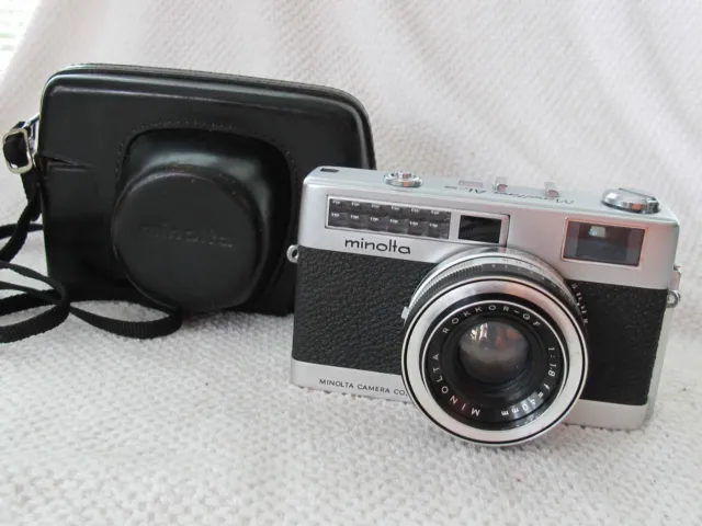 Minolta Minoltina AL-s 35mm Rangefinder Film Camera w/Rokkor-QF 40mm f/1.8 Lens