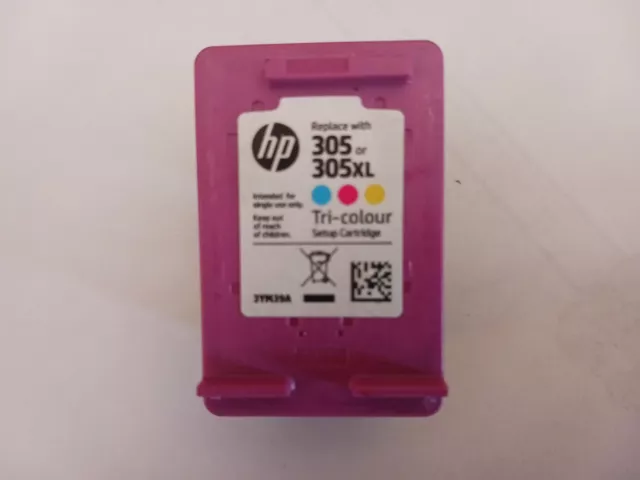 Une cartouche HP 305 XL couleur vide