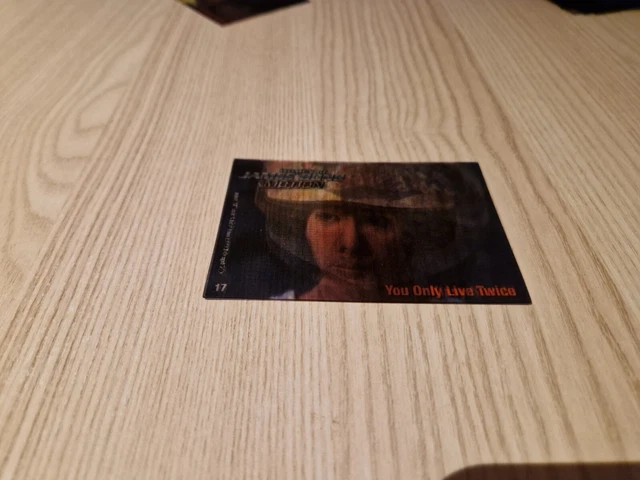extrêmement rare carte holographique JAMES BOND 007
