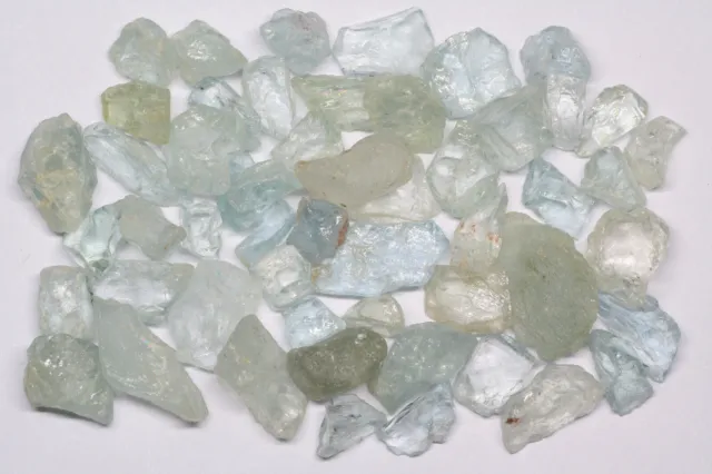 Natural Untreated AQUAMARINE/BERYL Specimen Rough 100.00cts