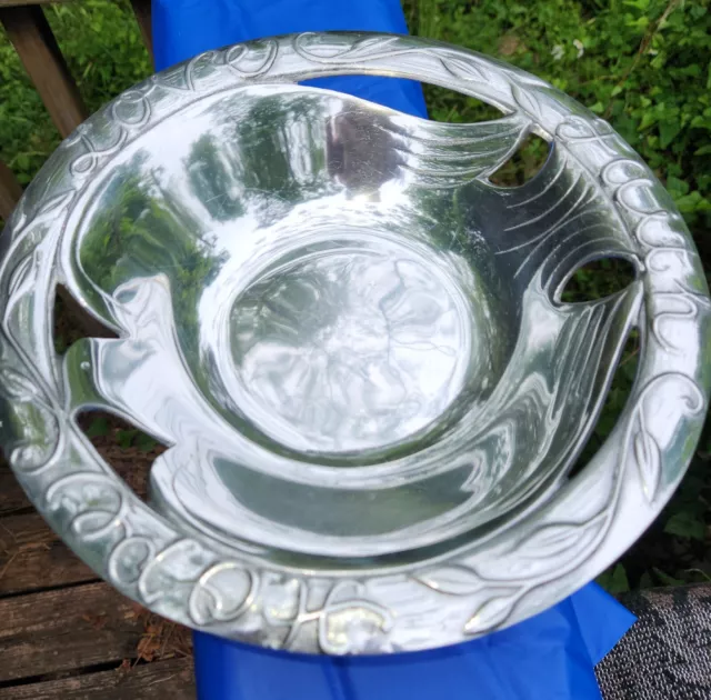 Wilton Armetale Metal Bowl, Faith, Hope, Love, Dove