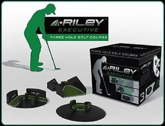 RILEY EXECUTIVE 3 HOLE GOLF COURSE RRP £29.99  Bnib Fathers Day Gift