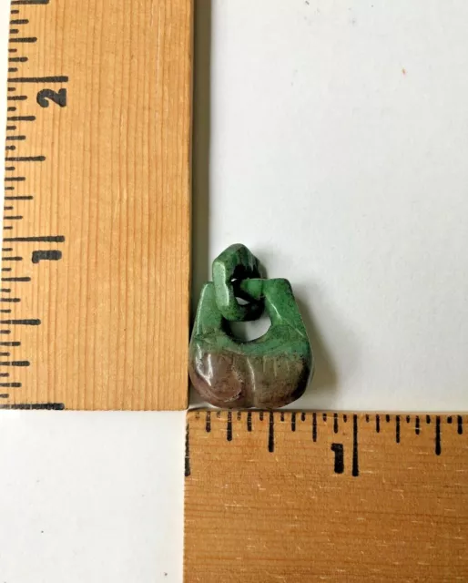 VINTAGE Pendant Carved Green/Brown Stone Bead With Link Oriental  - NEW