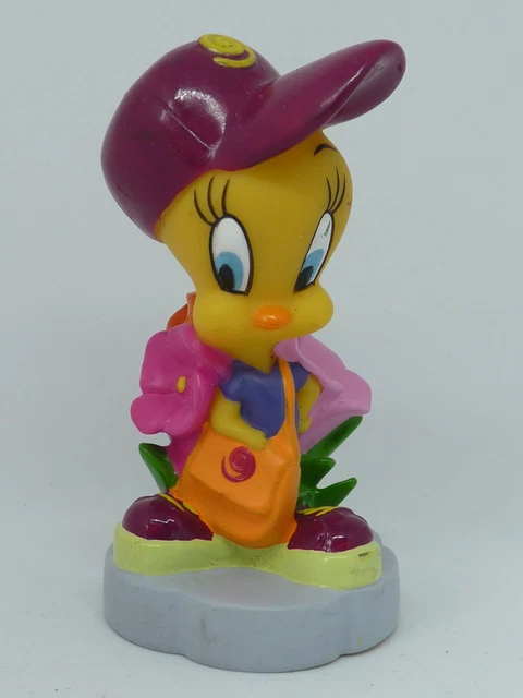 Skarla qui fait du skate Statuette résine Démons et Merveilles