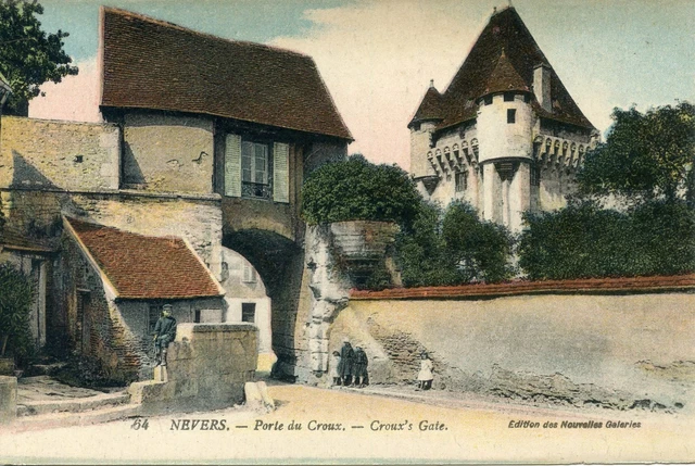 Postcard // Nevers // Door Du Croux