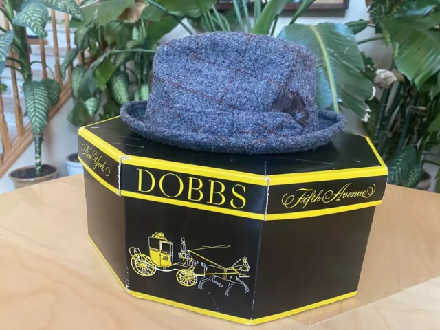 Dobbs 5th Avenue Mens Fedora Hat Size 7 Grey Tweed Feather NOS Handmade