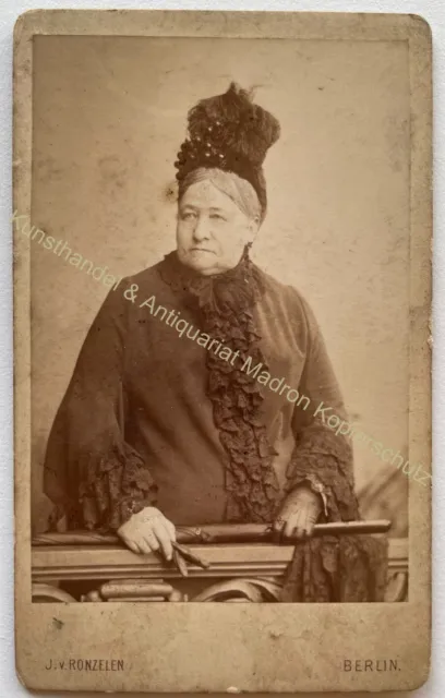 Fotografie J. van Ronzelen, Berlin, Portrait betagte Dame CDV um 1870