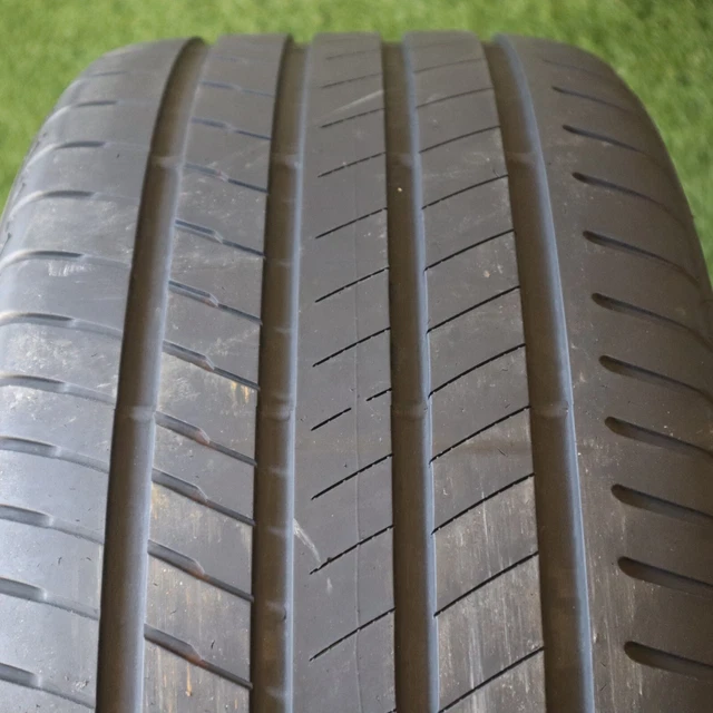 275 40 20 Bridgestone Alenza 001 RSC Run Flat with 70% Tread 6/32 106W #17970