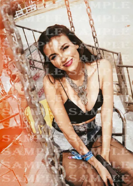 1597 Victoria Justice High Quality 10 x 8 Photo, Laminated For Protection.