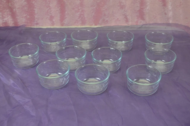 Lot de 7 ramequins en verre vintage style opaline et bleu parfait état - Arts de la table
