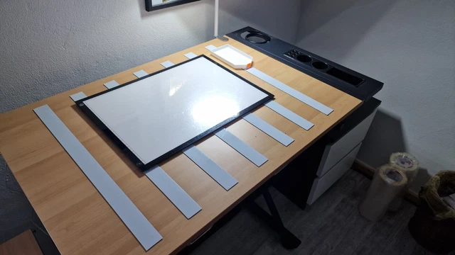 Zeichentisch mit Magnetband mit LED-Pad, LED-Lampe und Regal / Diamond Painting