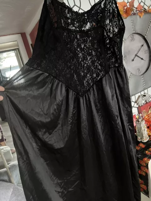 Vtg Black Satin Second Skin And Lace Nightgown Featherbed Intimates Large