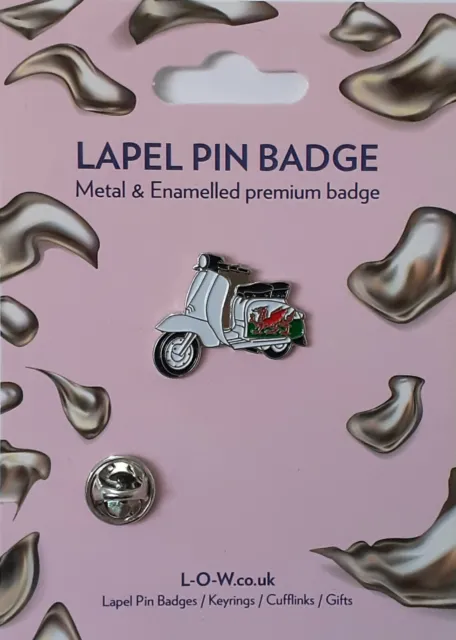 SCOOTER Wales Welsh flag MOD's Metal Enamelled Novelty Lapel Pin Badge JKB6-25
