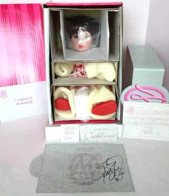 New Nrfb Marie Osmond Blowing Kisses Porcelain Doll Autographed By Marie Coa#454