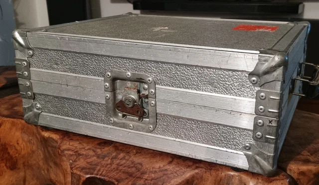 Flight case Suitable for SL1210 1200 or similar sized turntable Flightcase  2