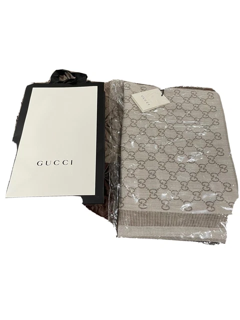 Gucci genuine  beige monogram shawl women NWT, 70 x195cm wool&silk RRP 470 gift