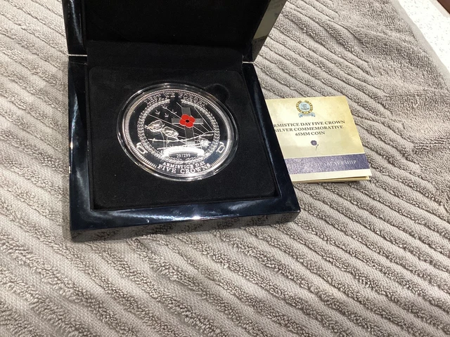 Armistice Day 2014 Five Crown Sterling Silver (925)Commerative Coin