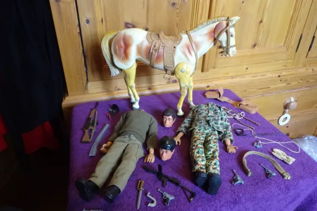 Vintage 1970's Action Man Eagle eyes for Job lot spares or repairs. Horse Guns