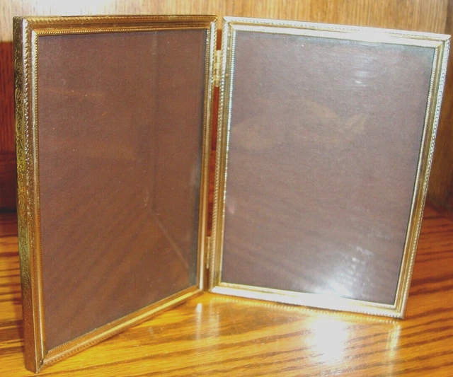 PHOTO FRAME Vtg 1970's Bi-Fold Gold-Tone Metal Ornate~Two 5"x7" Pictures  711