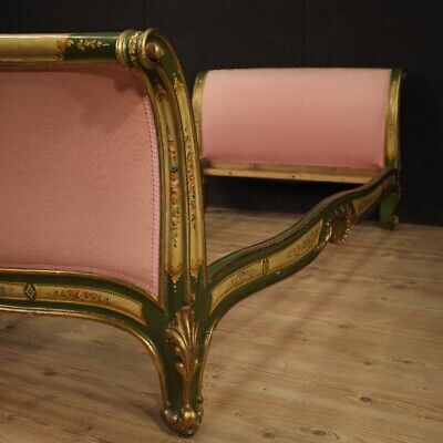 Venetian bed furniture sofa in lacquered painted wood antique style bedroom 900 3