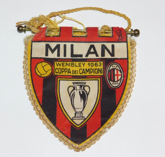 PANINI FOOTBALL EURO FOOTBALL 79 1978-1979 #313 MILAN AC ITALIE ROSSONERI
