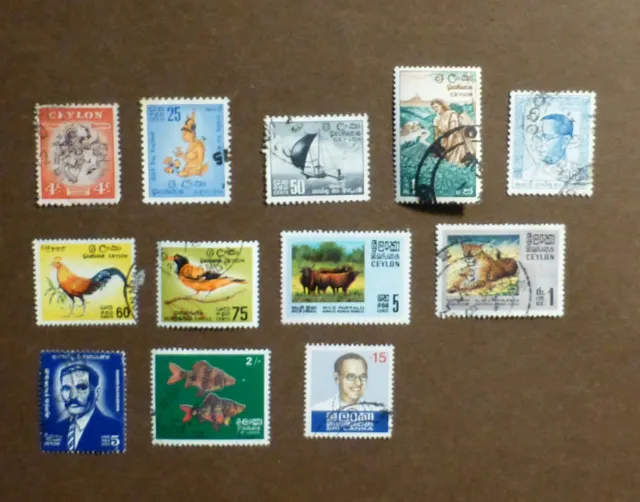 Briefmarken Ceylon & Sri Lanka. 12 Stück, papierfrei, 1950-70er