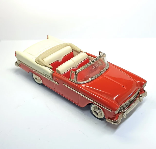 En l'état : CHEVROLET Bel Air Cabriolet 1955 -  Collector's Classics - 1:43