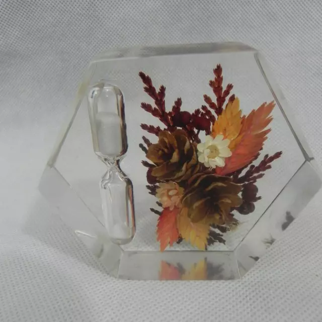 Vtg Clear Lucite Acrylic Dried Flower Bouquet Sand Egg Timer Paperweight Hexagon