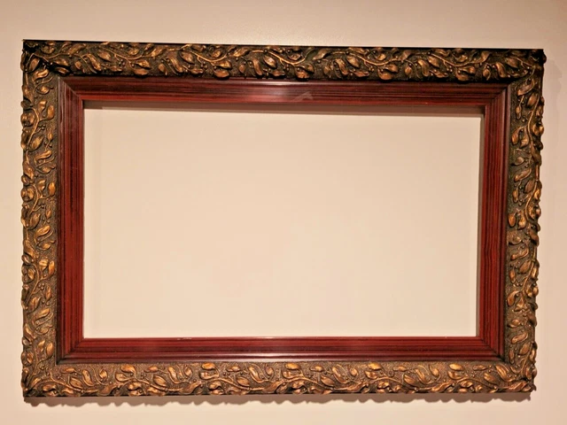 Cadre Bois Doré Avec Verre – Dimensions Ext. 36x33 Cm – Feuillure 33x30 Cm – B169