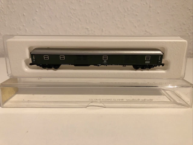 Voiture De Tourisme Märklin 4211 – Époque III – 1:87 (H0) – Courant Alternatif – Occasion