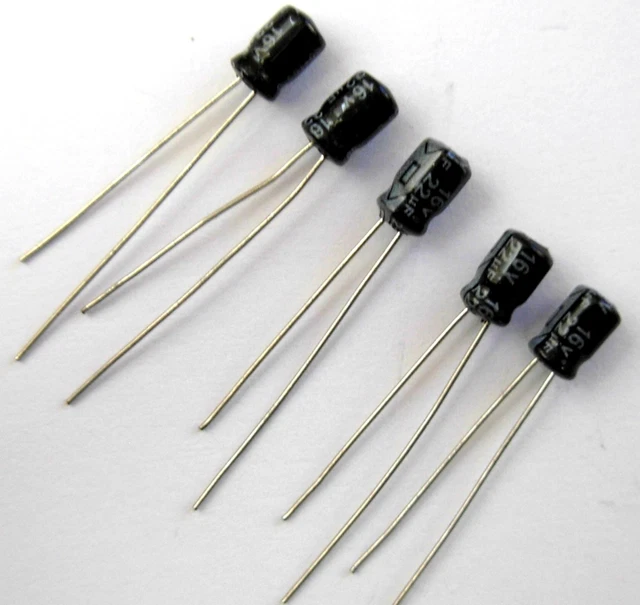 5x condensateur électrolytique 16V 22uF / 6x4mm Radial Electrolytic Capacitor