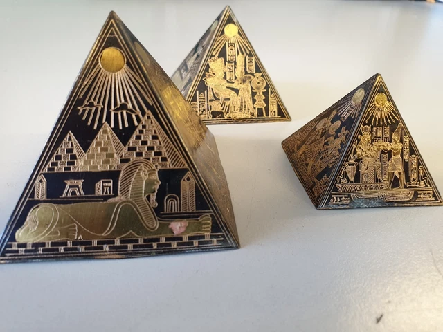 Horloge Pyramide Ancienne / Presse-papier – Métal Argenté, étain (occasion)
