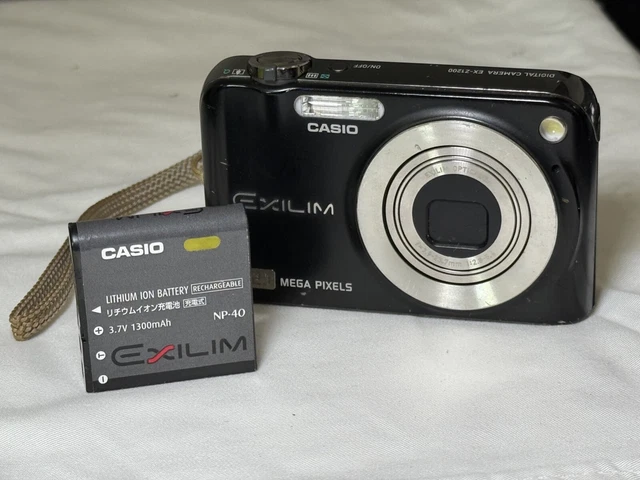 112 CASIO EXILIM EX-Z1 シルバー（CASIO EXILIM EX-Z1200