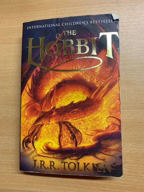 2013 J R R Tolkien "The Hobbit" Fantasy Fiction Paperback Book (P3)