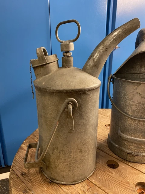 Shell Ölkanne und Ölkanne geeicht , Tankstelle Öldose Oldtimer