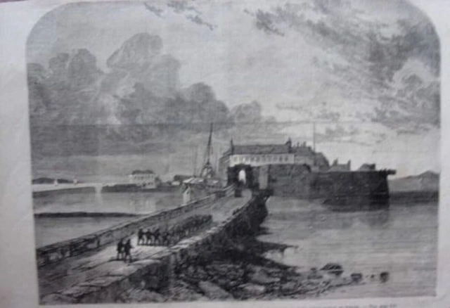 GRAVURE SUR BOIS 19ème LE FORT DE PIGEON-HOUSE DANS LA BAIE DE DUBLIN IRLANDE
