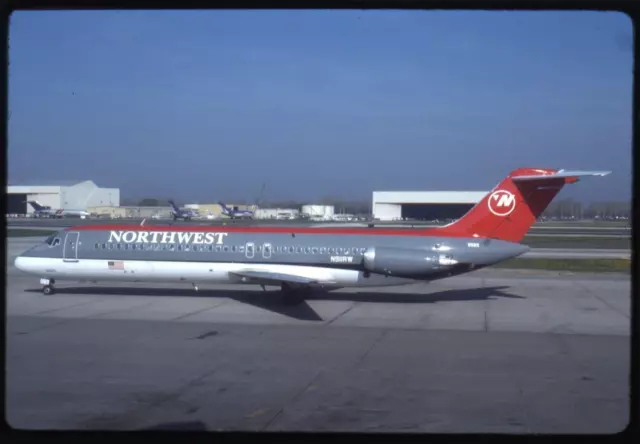 35 mm FLUGZEUGRUTSCHE N911RW NORTHWEST DC-9 DATIERT 1990 #6531